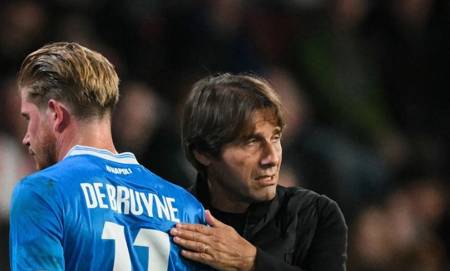 De Bruyne công kích HLV Conte trong sự căng thẳng của giải Premier League